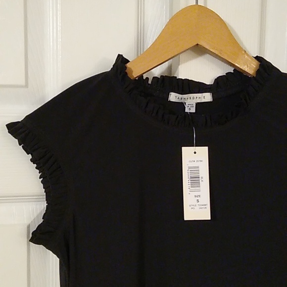 Beautiful A-line little black dress with ruffles, made in USA - Picture 2 of 7